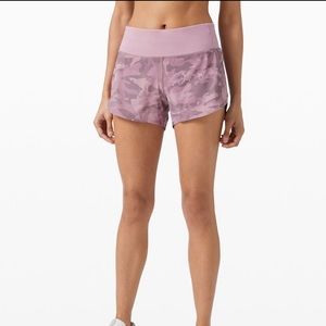 Lululemon | Speed Up short | incognito Camo | Size 4 Tall